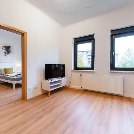 Apartment Monteurwohnung-dresden-klotzsche Ii *